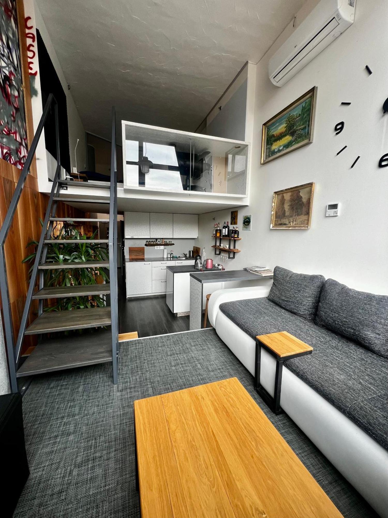 1 Bedroom Loft Apartment Zlín Kültér fotó